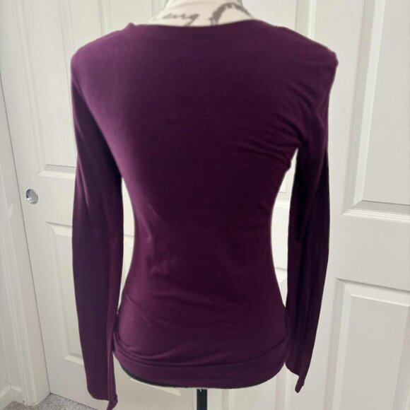 Gently Worn Women's Dark Fuchsia Long-Sleeve Top with a Scoop Neck - Picture 2 of 5